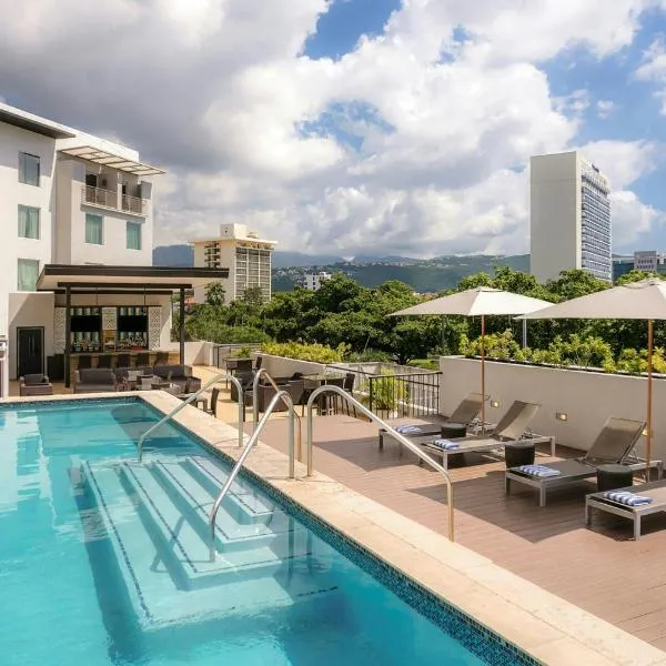 Courtyard by Marriott Kingston, Jamaica, hotel v destinaci Kingston