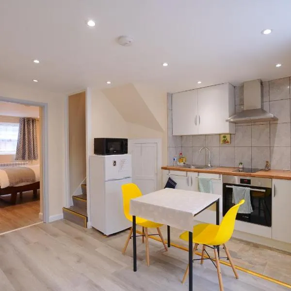 House with 3 Ensuite Bedrooms and a Private Garden, hotel in Oxford