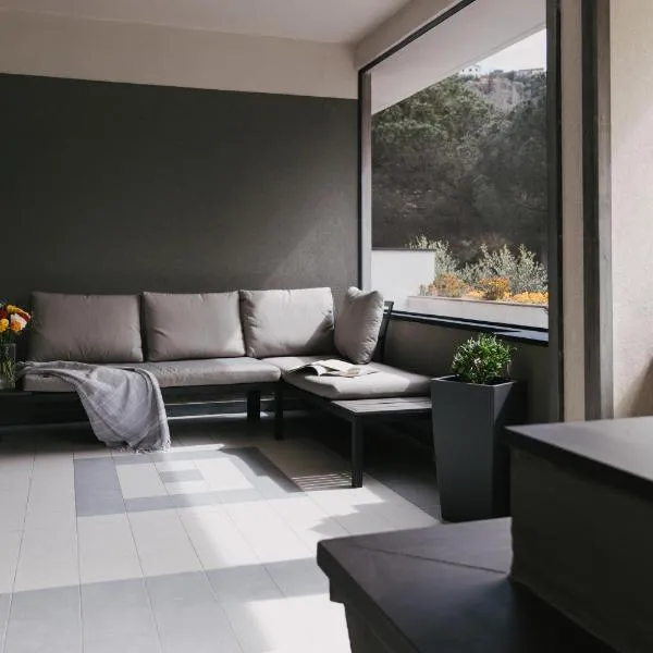 Your home in Chiavari- Large terrace & 2 bedrooms, hotell sihtkohas Chiavari