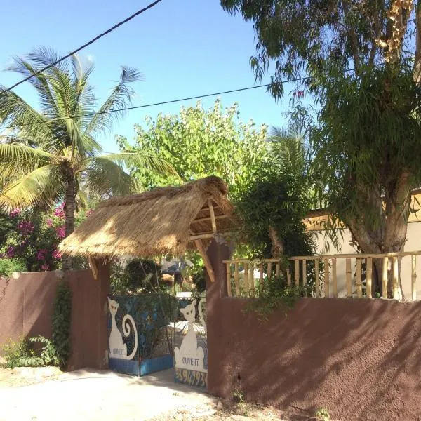 Campement Courbine, hotel v destinaci Ndangane