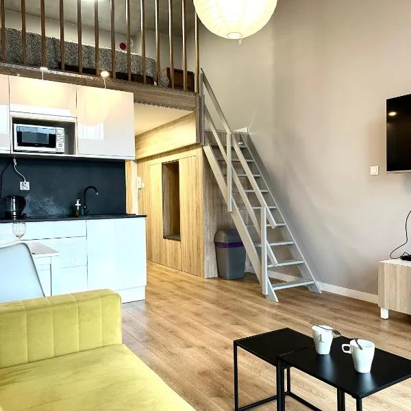 Zarembowicza Apt 36 - Self Check-In 20h - Parking &Lift, hotel in Wrocław