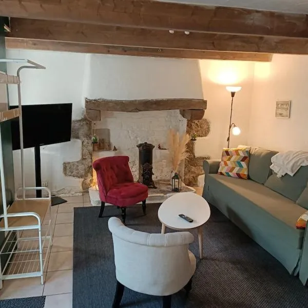 Le Coeur de Berrien 4 à 5 personnes, hotel v destinaci Berrien
