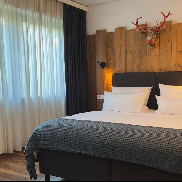 Kreuzblume Hotel & Weinstube, hotel ve Freiburgu