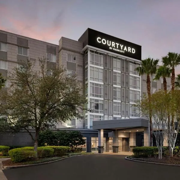 Courtyard by Marriott Orlando South/Grande Lakes Area, hotel in Orlando