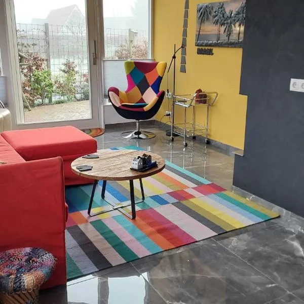 Casa Colorida, hotel v destinaci Zwiggelte