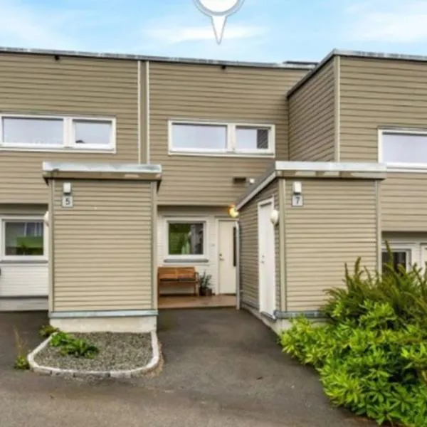 Apartment near Oslo, Drammen, and a lake, Hotel in Lier