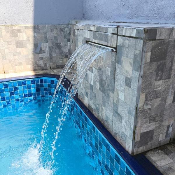 Casa com piscina HP&IB