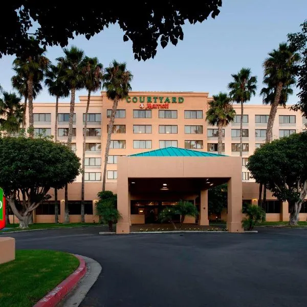 Courtyard by Marriott Cypress Anaheim / Orange County, hotel v destinaci Cypress