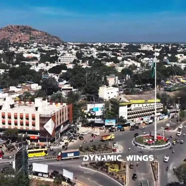 Model Grand Inn, hotel v destinaci Bellary