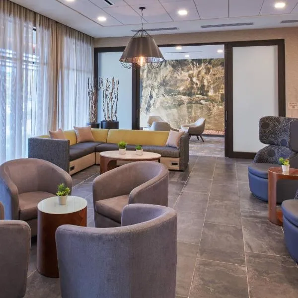 Courtyard by Marriott Petoskey at Victories Square, hotel v destinaci Petoskey