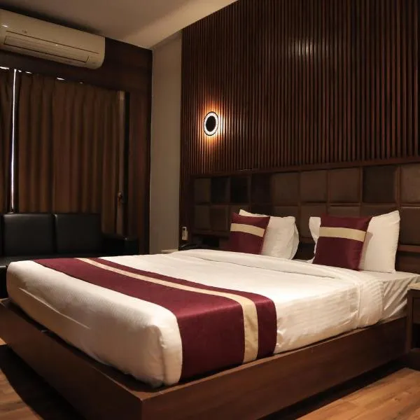 Vivotel Hotel Surat, ξενοδοχείο σε Surat