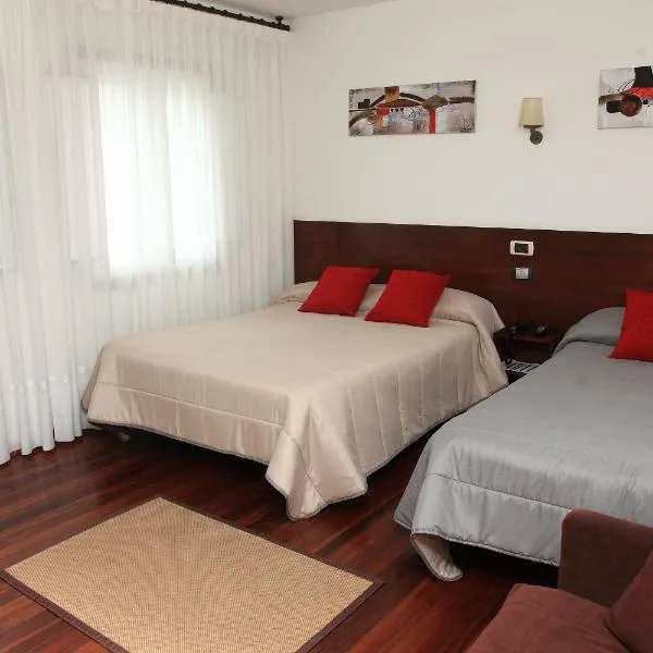 Hotel Restaurante Rúas, hotel v destinaci Pontevedra