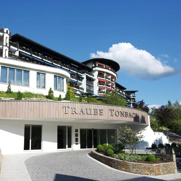 ホテル トラウベ トンバッハ（Hotel Traube Tonbach）、バイアースブロンのホテル