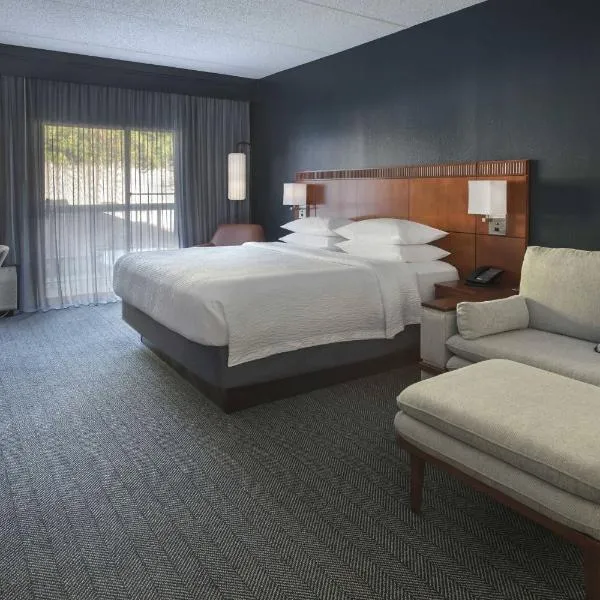 Courtyard by Marriott Norwalk, hotel v destinaci Norwalk