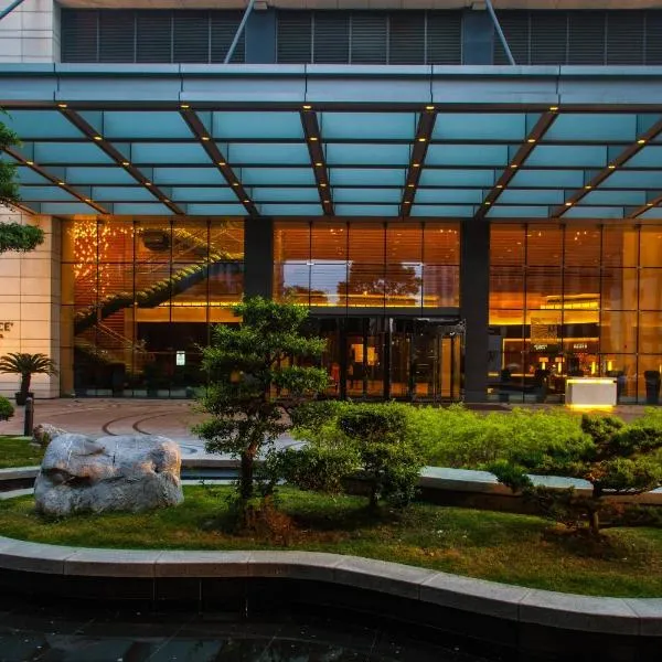 Renaissance Shanghai Putuo Hotel, hotel v Šanghaji