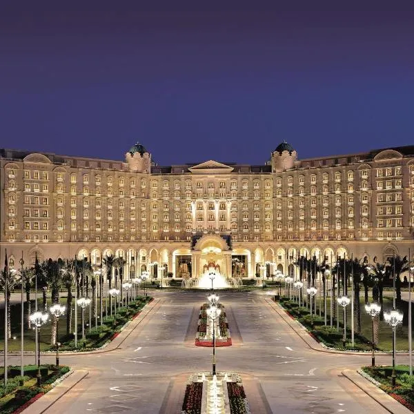 The Ritz-Carlton, Riyadh, hotel v Rijádu