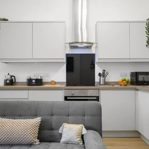 Ideal Lodgings In Urmston, hotel v destinaci Urmston