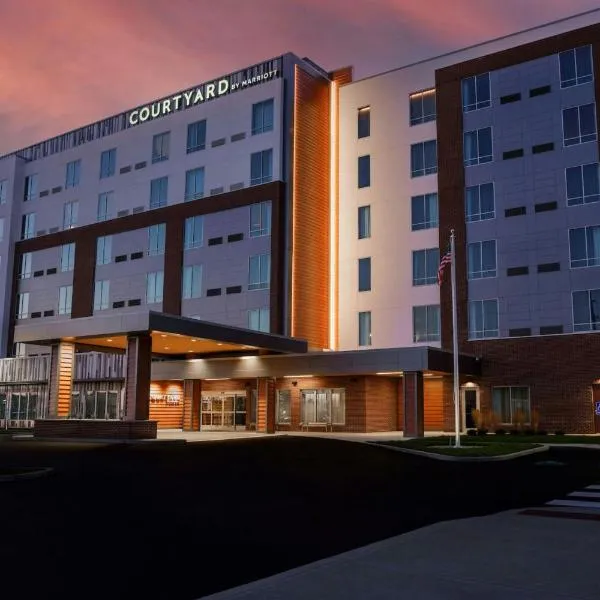 Courtyard by Marriott Indianapolis Fishers, khách sạn ở Fishers