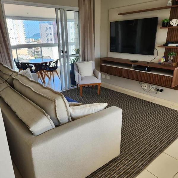Maravilhoso apto de 111m com vista para o mar - 3 dormitórios - ótima localização na Enseada