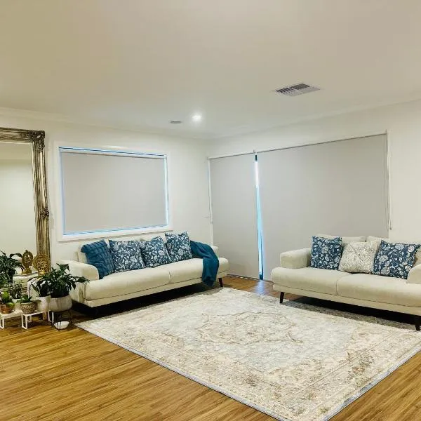 Cozy Homez Ballarat- Home Stay, hotel v destinaci Alfredton