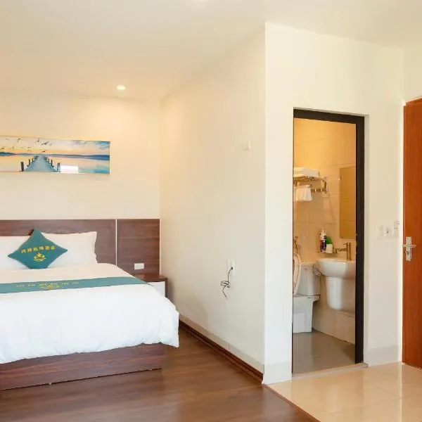 NOI BAI AIRPORT Hotel-内排华星酒店, hotel v Hanoji