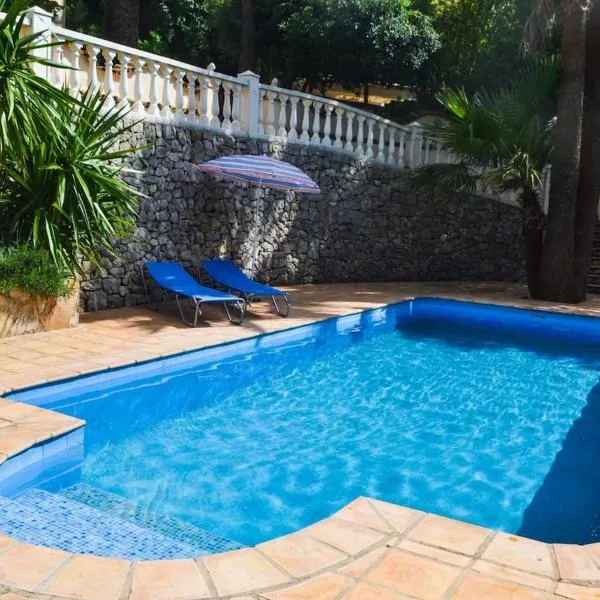 Naturgelegenes Resort, hotel v mestu Alboy