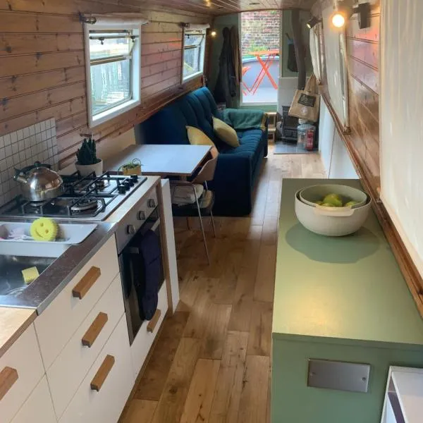 Cosy Narrowboat Central London, hotel en Londres