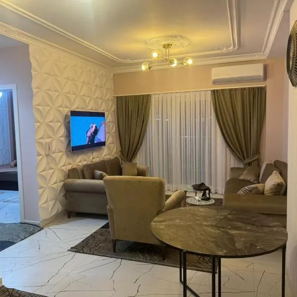 Royal Apartment Golem, hotel v destinaci Golem