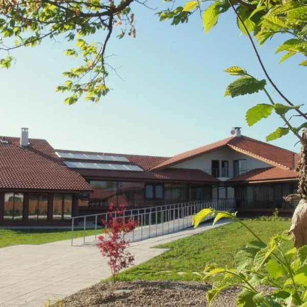 Rumika Ecocenter, hotel Elhovóban