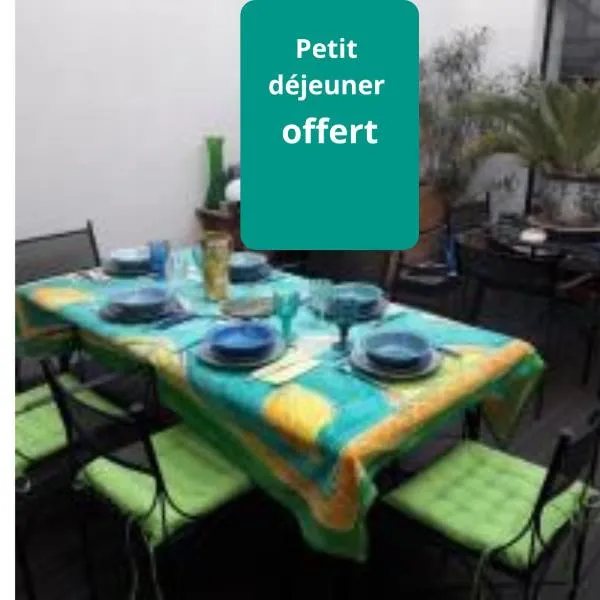 Patio2 Pézenas CENTRE il y a plus cher mais c est moins bien, hotel v destinaci Pézenas