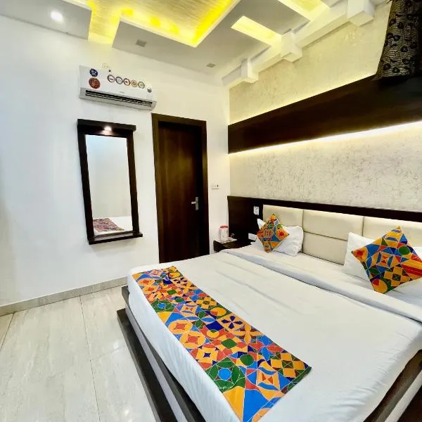 Hotel Urban Home Stay Near Taj mahal, hotel en Tājganj