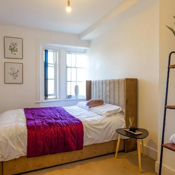 Bury 2 Bedroom 1 Bathroom in Town Center Sleeps 4, hôtel à Bury