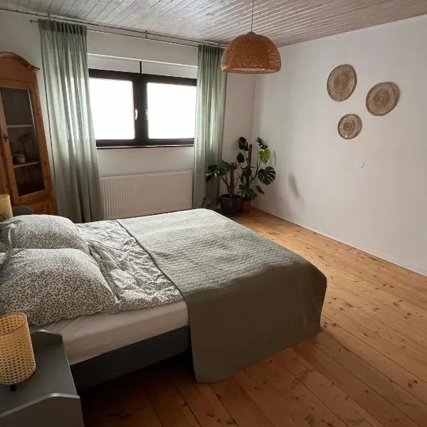 Altes Höfchen, hotel a Duisburg