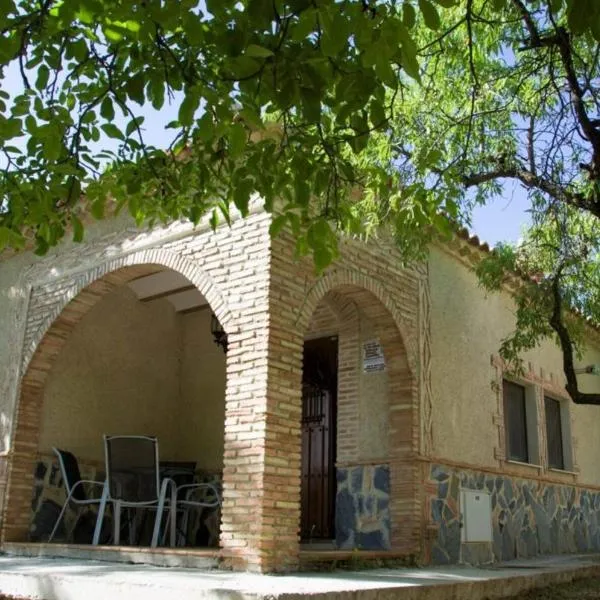 Camping Las Nogueras de Nerpio, hotel in Nerpio