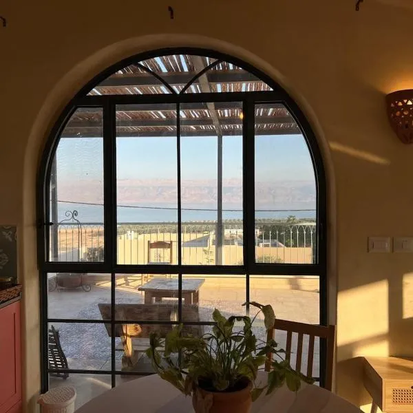 ים ומדבר, hotel v destinaci Ovnat