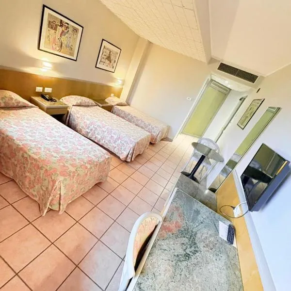 Hotel Verri, hotel v destinaci Misano di Gera dʼAdda