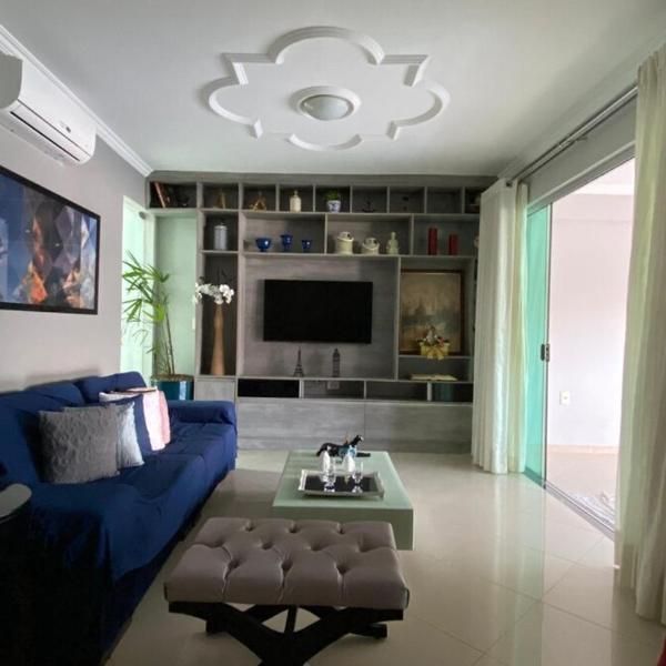 Cop 30 home with garden and lake