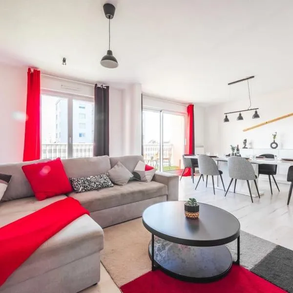 Le Solaris 3 chambres avec 2 grands lits et 3 simples, hotel v destinaci Lingolsheim