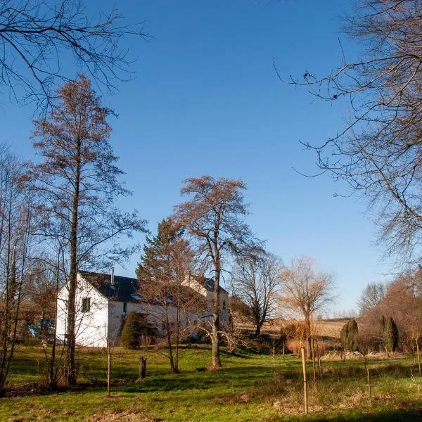 Le Logis in Sivry-Rance, hotel v destinaci Mont Jumont
