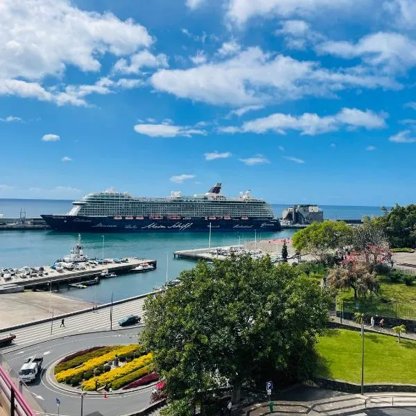 Center Marina view Purple Studio, hotel din Funchal