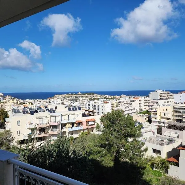 Elevate Blue Apartment, hotel in Rethymno Town