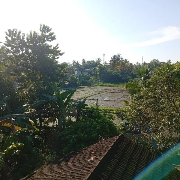 Triple S Ahangama, hotel v destinaci Ahangama