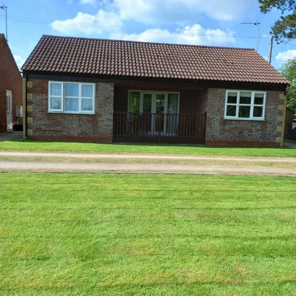 Park Farm Cottages, hotel in Chittoe