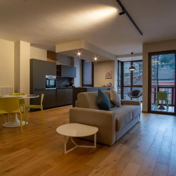 PIAZZETTA BESIO apartment, hotel in Mondovì