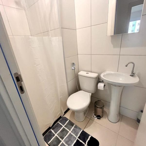 Apartamento de 2 quartos, com piscina e há 10 km de copacabana - Foto 3