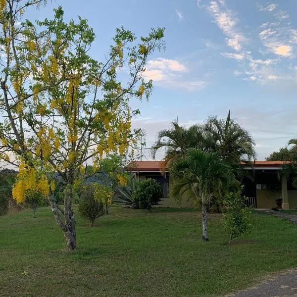 Caladium House, hotel Mercedes városában