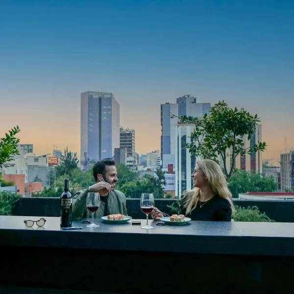 Loft -Skyline view- Rooftop pool, gym, bbq & more: Meksiko'da bir otel