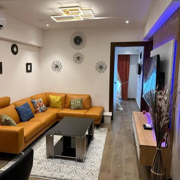 Solaris Apartment at Osu Ghana, hotel in Accra