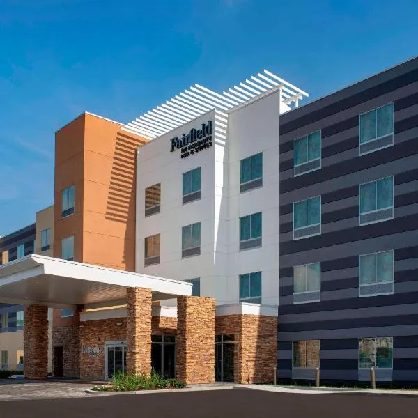 Fairfield Inn & Suites by Marriott New Orleans Metairie、メテリーのホテル