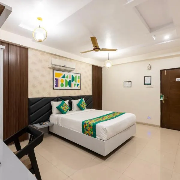 Treebo AR Grand, 18 mins from Airport, hotel v destinaci Višákhapatnam